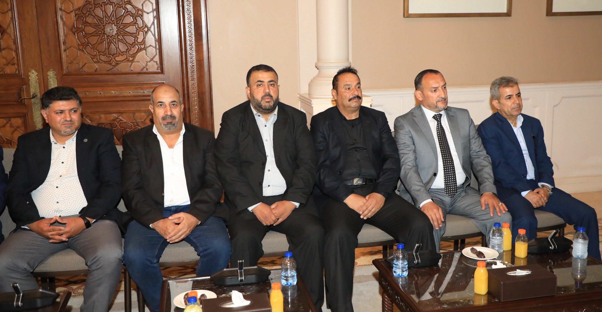 رئيس الديوان الملكي يلتقي وفدا من ملتقى حي الحسين بالمفرق