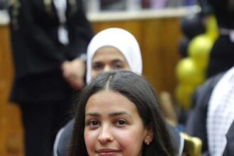 الطالبة سوسن حمدان السويلميين مبروك التخرج
