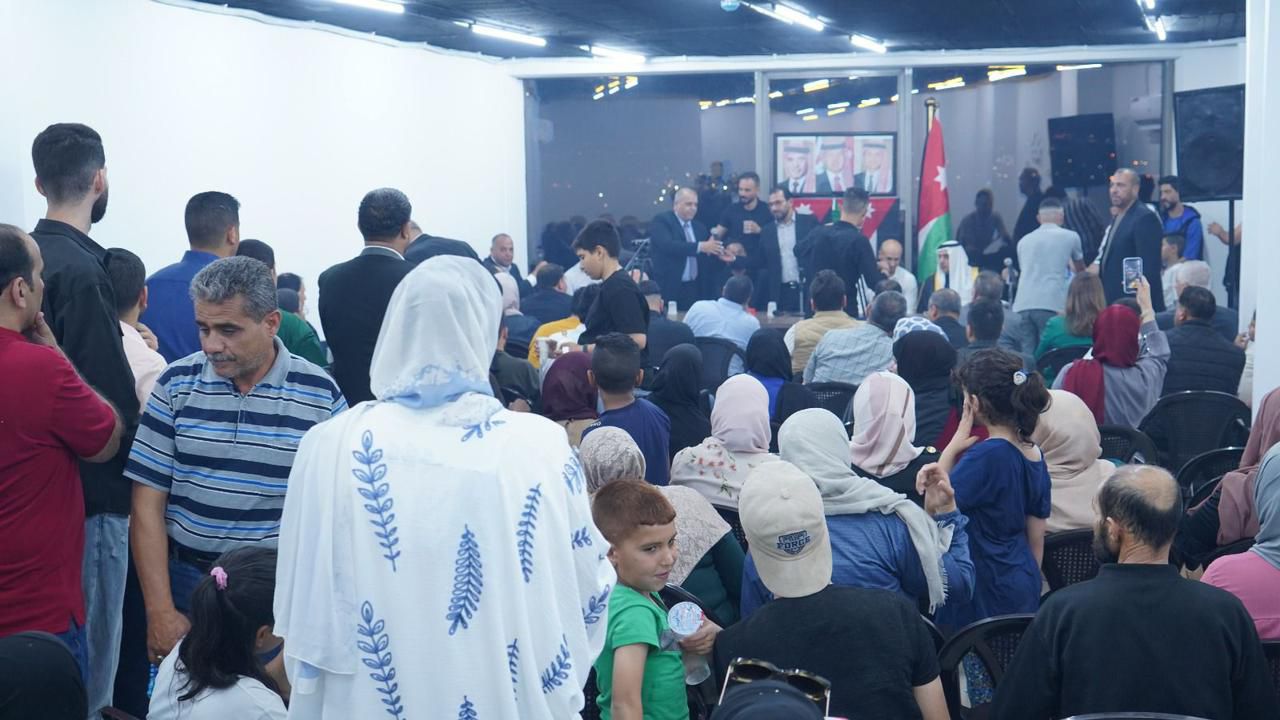 صورة حول : حزب إرادة يفتتح مقره في الرصيفة فيديو وصور حزب إرادة يفتتح مقره في الرصيفة فيديو وصور