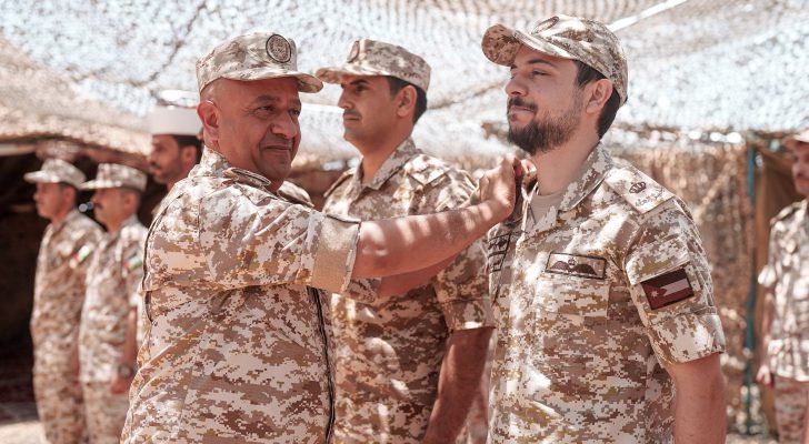إرادة ملكية بترفيع ولي العهد إلى رتبة رائد