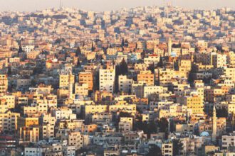"تقرير الإحصاءات العامة: انخفاض حاد في رخص البناء ومساحات الأبنية المرخصة في الأردن خلال الربع الأول من 2024"