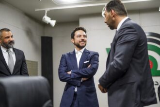 عاجل .. ولي العهد يزور مجموعة الراية الإعلامية