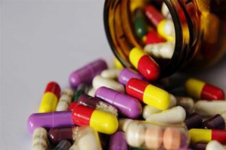 ما خطر تناول المكملات الغذائية دون استشارة طبية؟