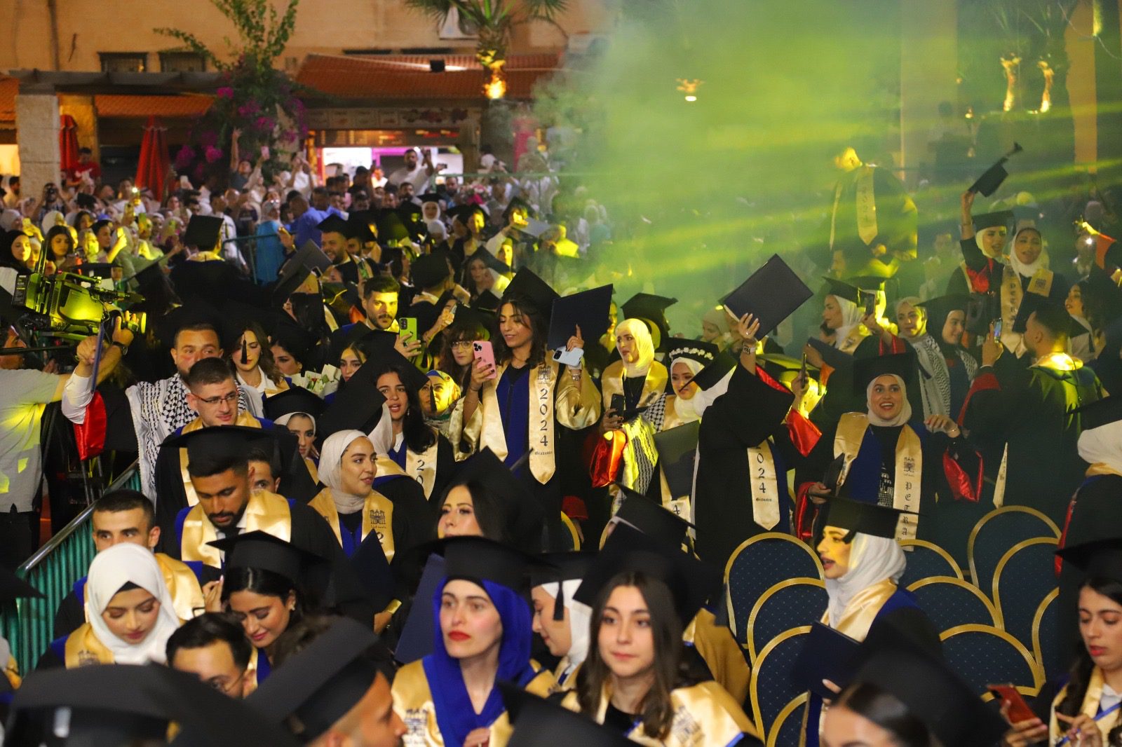 جامعة البترا تحتفل بتخريج طلبة الفصل الثاني من الفوج الثلاثين