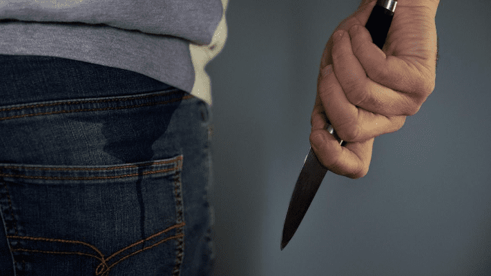 طالب يطعن أستاذه حتى الموت في الهند