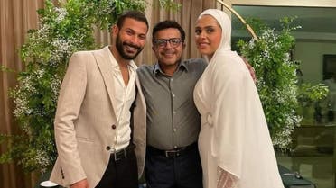 الممثل المصري محمد هنيدي يحتفل بخطوبة ابنته فريدة