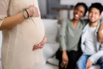 "الرحم البديل" أكثر خطورة من التلقيح الاصطناعي