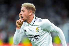 ريال مدريد يحدد لاعب الرقم 8 الجديد بعد اعتزال كروس