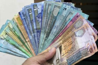 رفع التصنيف الائتماني لـ 12 بنكا أردنيا (أسماء)