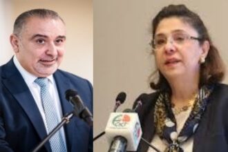 وزيرة تطوير القطاع المؤسسي تخالف موقف الوزير الحالي من عمل الموظف الحكومي