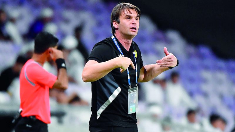 المدربون المحليون يسيطرون على دوري المحترفين 2024-2025