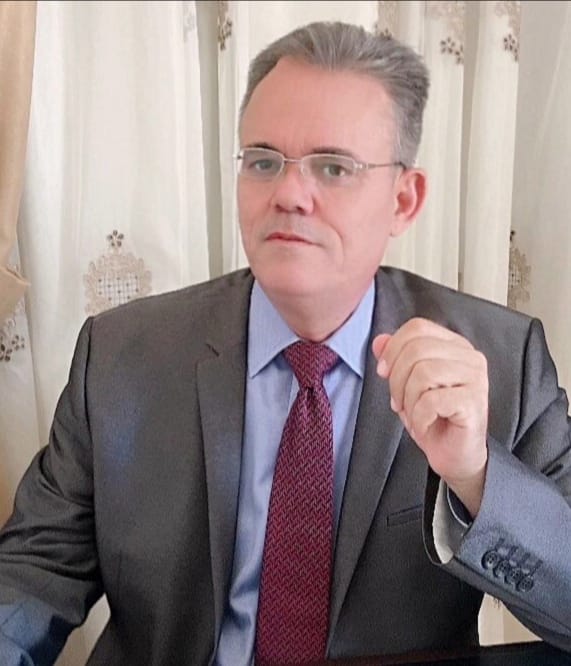 بلا لت وعجن عارفين شو بدنا
