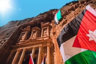 عاجل .. بريزات: عام 2024 كان من أسوأ سنوات البترا السياحية