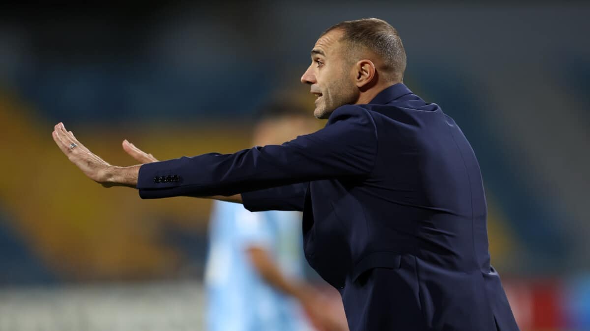 الفيصلي يدعم أحمد هايل كمدرب للموسم المقبل