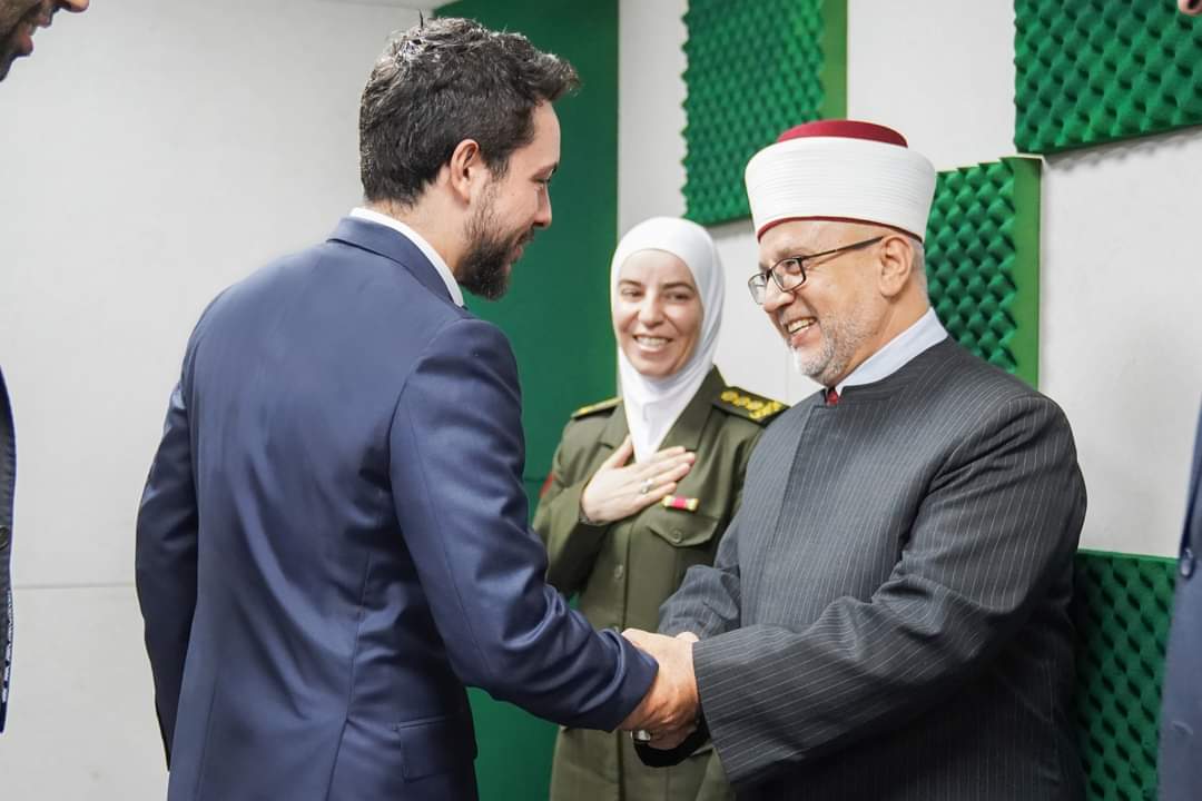 نائب الملك الأمير حسين بن عبدالله يزور مجموعة الراية الإعلامية(فيديو)