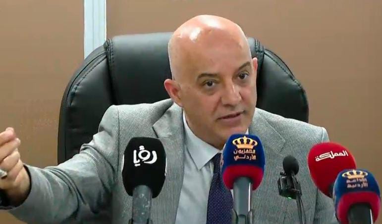 وزير الصحة يشرح تداعيات إقرار لائحة تعرفة الأجور الطبية والعودة عنها