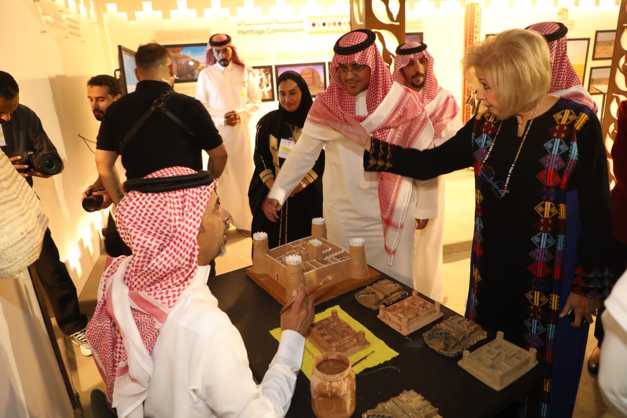 النجار تشيد بمشاركة سفارات الدول العربية في مهرجان جرش