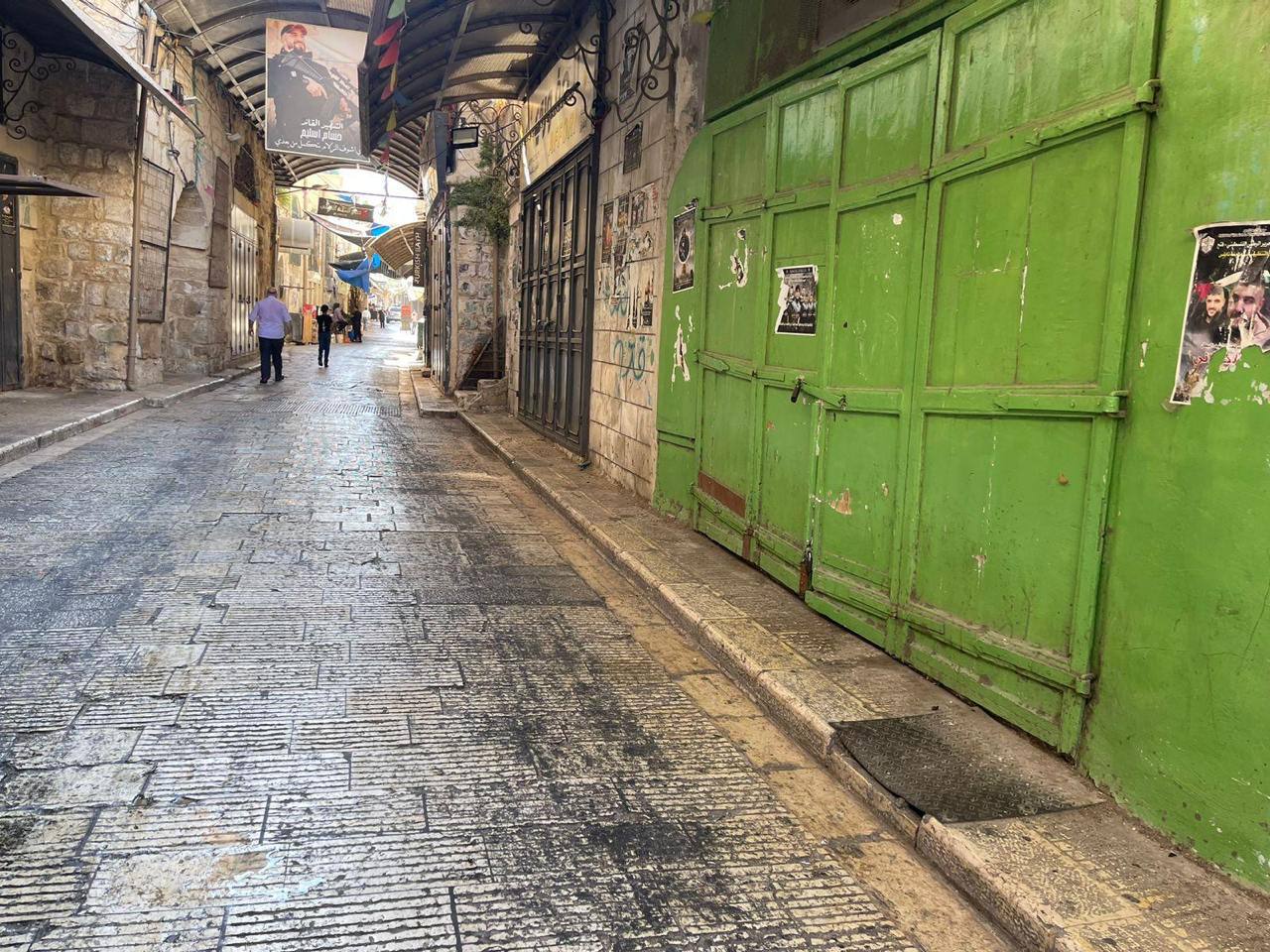 عاجل|| اضراب شامل في مدينة الخليل بعد ارتقاء القائد الشهيد إسماعيل هنية