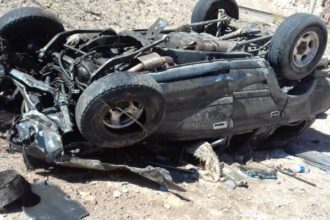 إصابات بتصادم مركبتين وإنقلاب إحداهما في العقبة