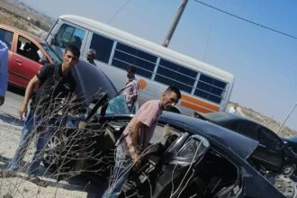 إربد: اصابه 3 أشخاص بحادث تصادم على طريق البترول