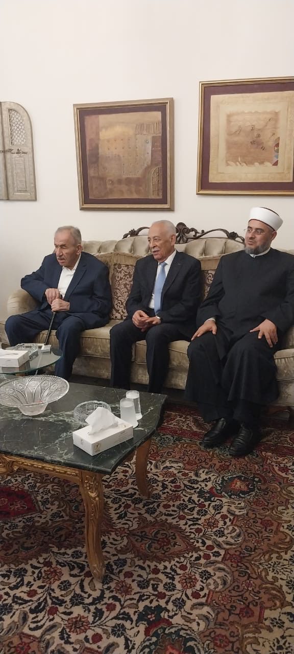 مندوبا عن الملك وولي العهد...العيسوي يعزي آل الساكت