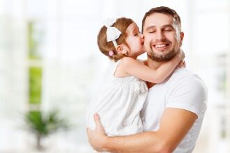 كشفت دراسة أن الآباء الملتحين لديهم ميول أكبر للاستقرار الأسري