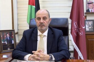 وزير الصناعة يوسف الشمالي يفتتح مصنع للورق والكرتون في القسطل