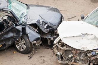 وفاتان بحادثي سير منفصلين صباح الخميس
