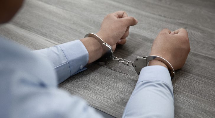 الأمن العام: إلقاء القبض على قاتل والدته بالكرك