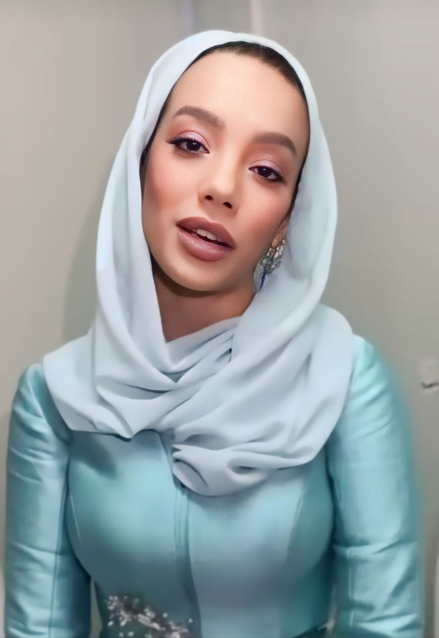الأيقونة السمراء فاطمة الهاشمي تتألق على المسرح الشمالي