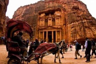 عاجل .. تراجع الدخل السياحي في الأردن 4.5%
