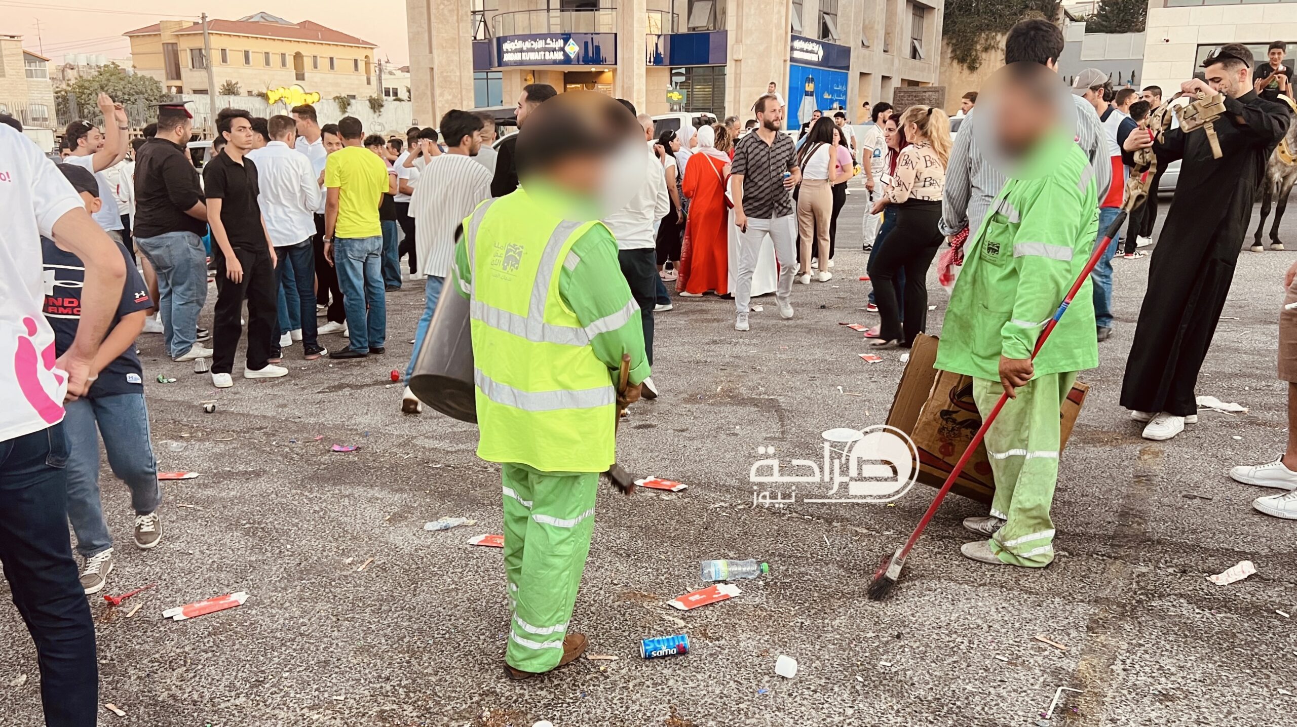 عاجل … فرحة النجاح أم فوضى القمامة؟