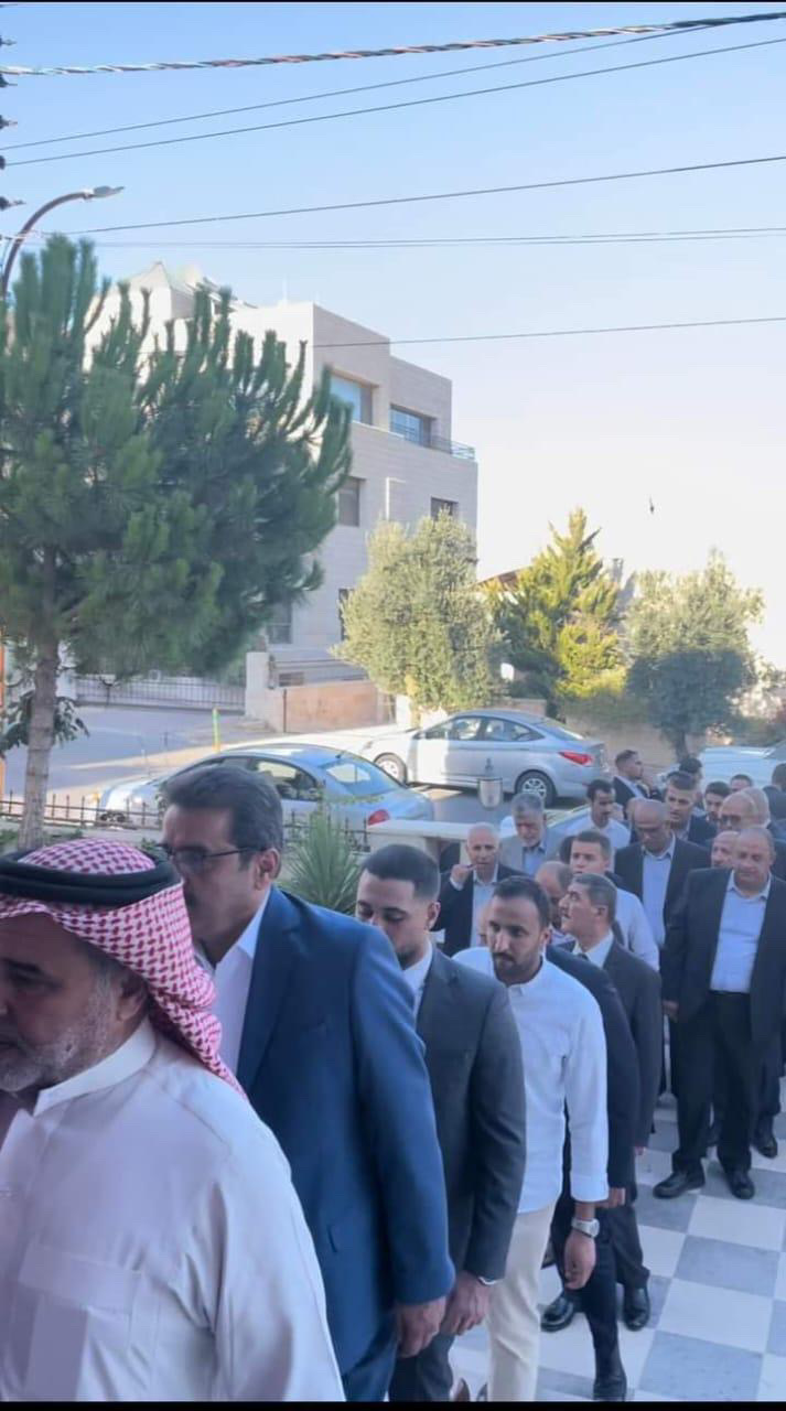 العقاربه و المبيضين نسايب