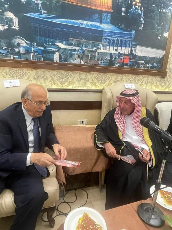 العقاربه و المبيضين نسايب