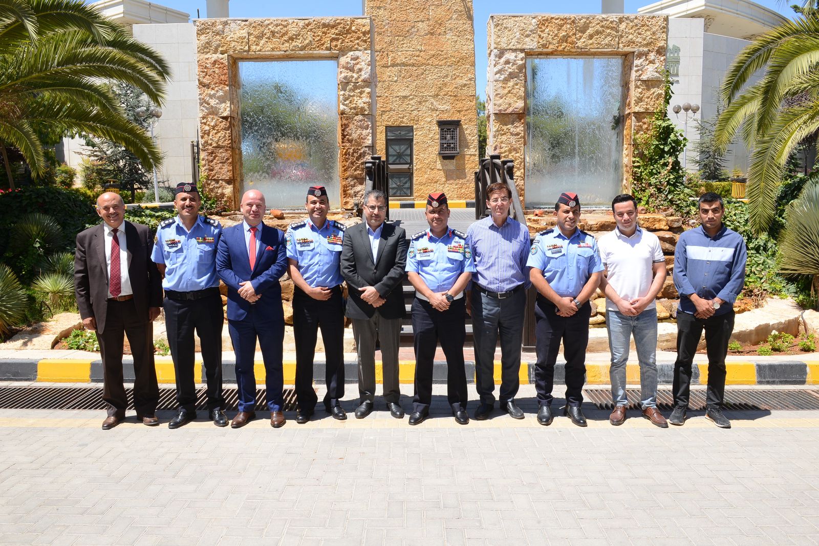 مديرية الإعلام في الأمن العام تعقد ندوة توعوية في جامعة البترا