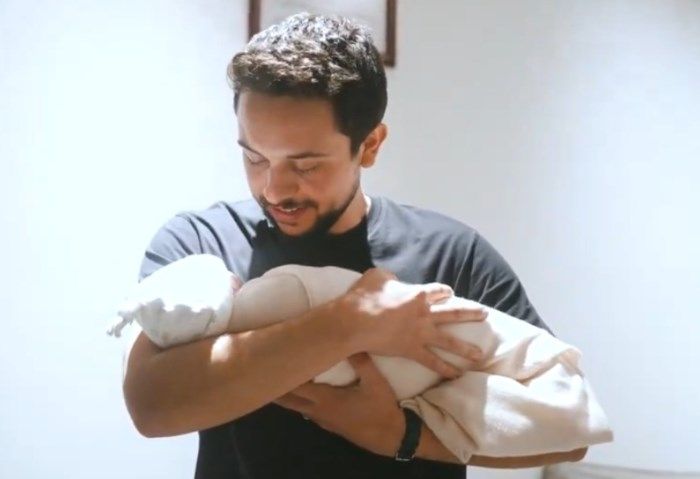الأسواق الحرة تبارك بقدوم الأميرة إيمان بنت الحسين