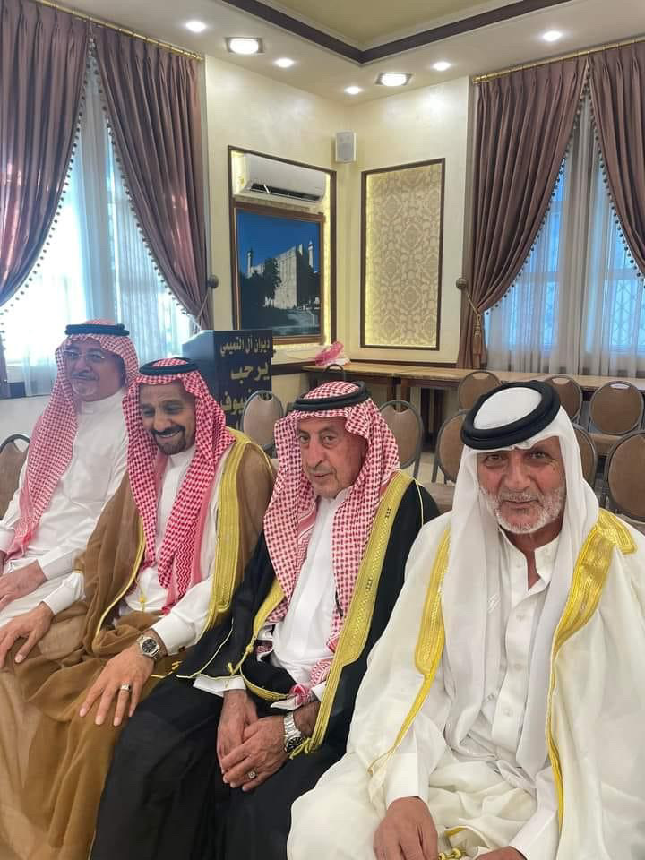 العقاربه و المبيضين نسايب