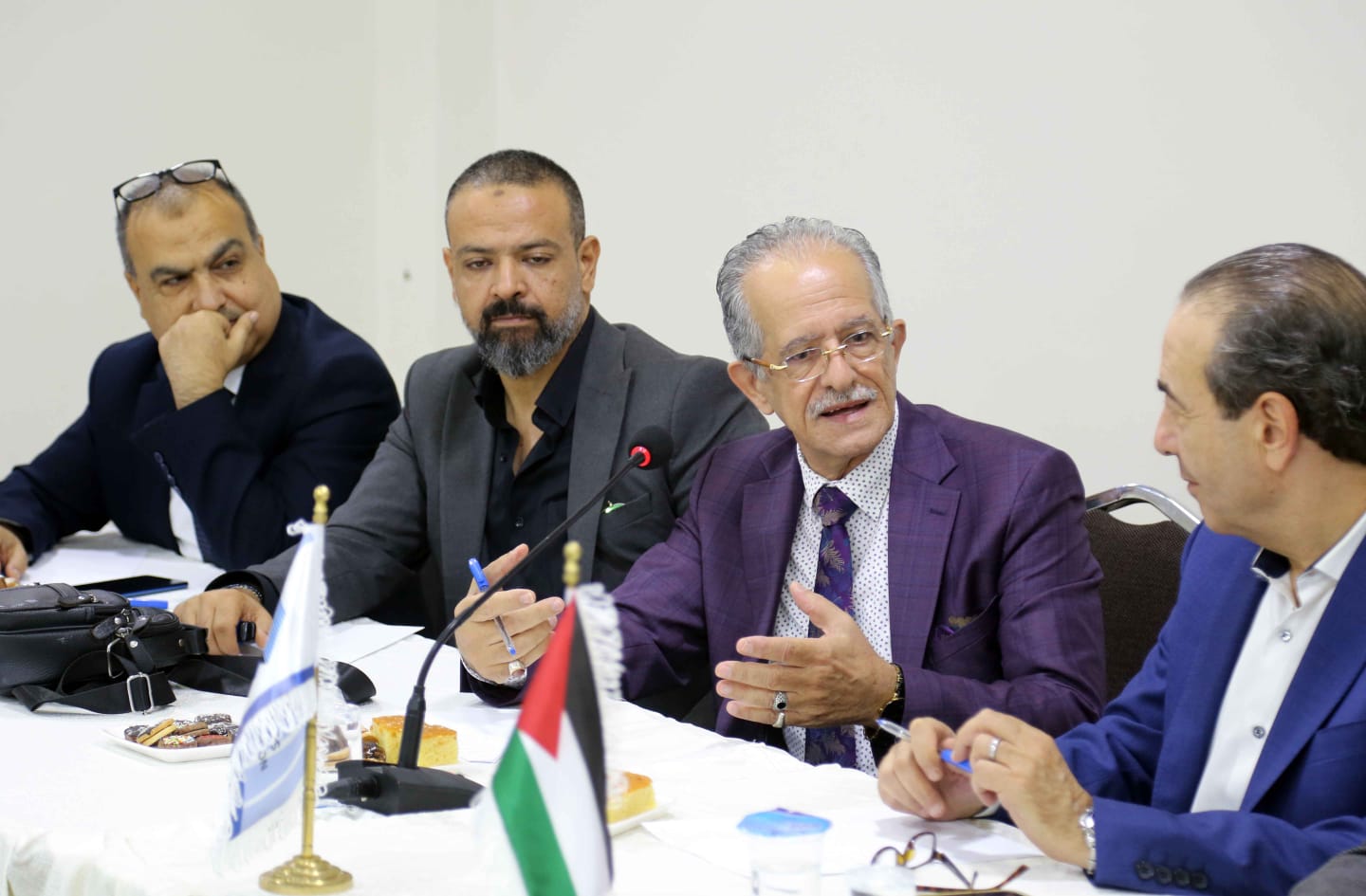هيئة المكاتب تلتقي نظيرتها في مركز القدس