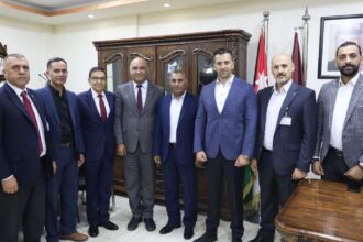 جامعة الشرق الأوسط تبحث تعزيز الشراكة مع متصرفية لواء الجيزة