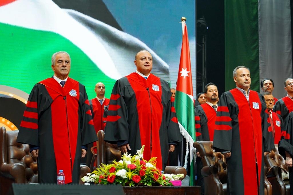 صورة حول : بالصور ... د.الحوراني يرعى اليوم الثاني لإحتفال عمان الاهلية بتخريج طلبة الفصل الثاني من الفوج 31 بالصور ... د.الحوراني يرعى اليوم الثاني لإحتفال عمان الاهلية بتخريج طلبة الفصل الثاني من الفوج 31
