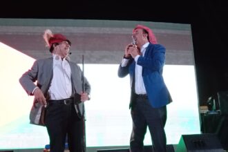 "زعل وخضرة" تتألق في مهرجان جرش في مسرحية "ترند"