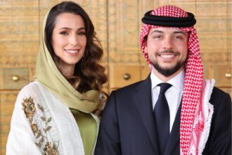 احتفالًا بميلاد سموّ الأميرة إيمان بنت الحسين ... البنك الأهلي الأردني يستجيب لمبادرة "نبارك للحسين" ويقدم منحًا دراسية لطلبة أردنيين