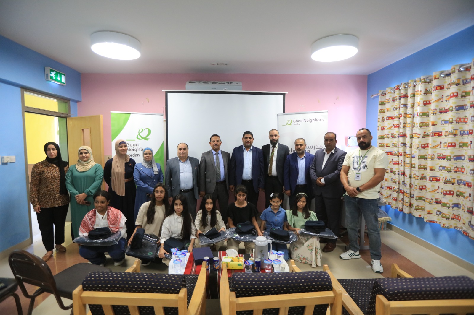مدرسة الموقر الأساسية تحتفل بإفتتاح النادي البيئي الاول من نوعه