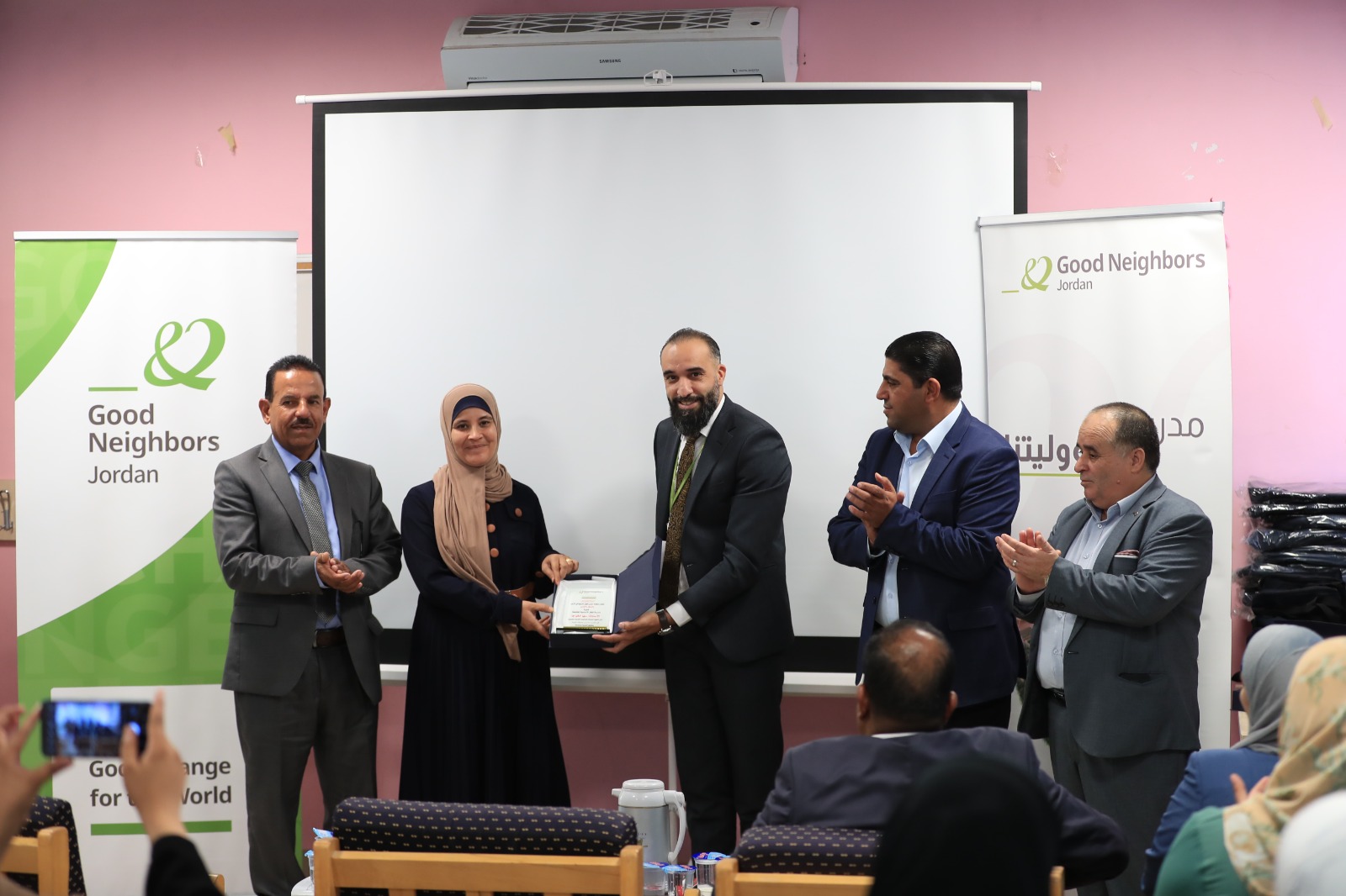 مدرسة الموقر الأساسية تحتفل بإفتتاح النادي البيئي الاول من نوعه