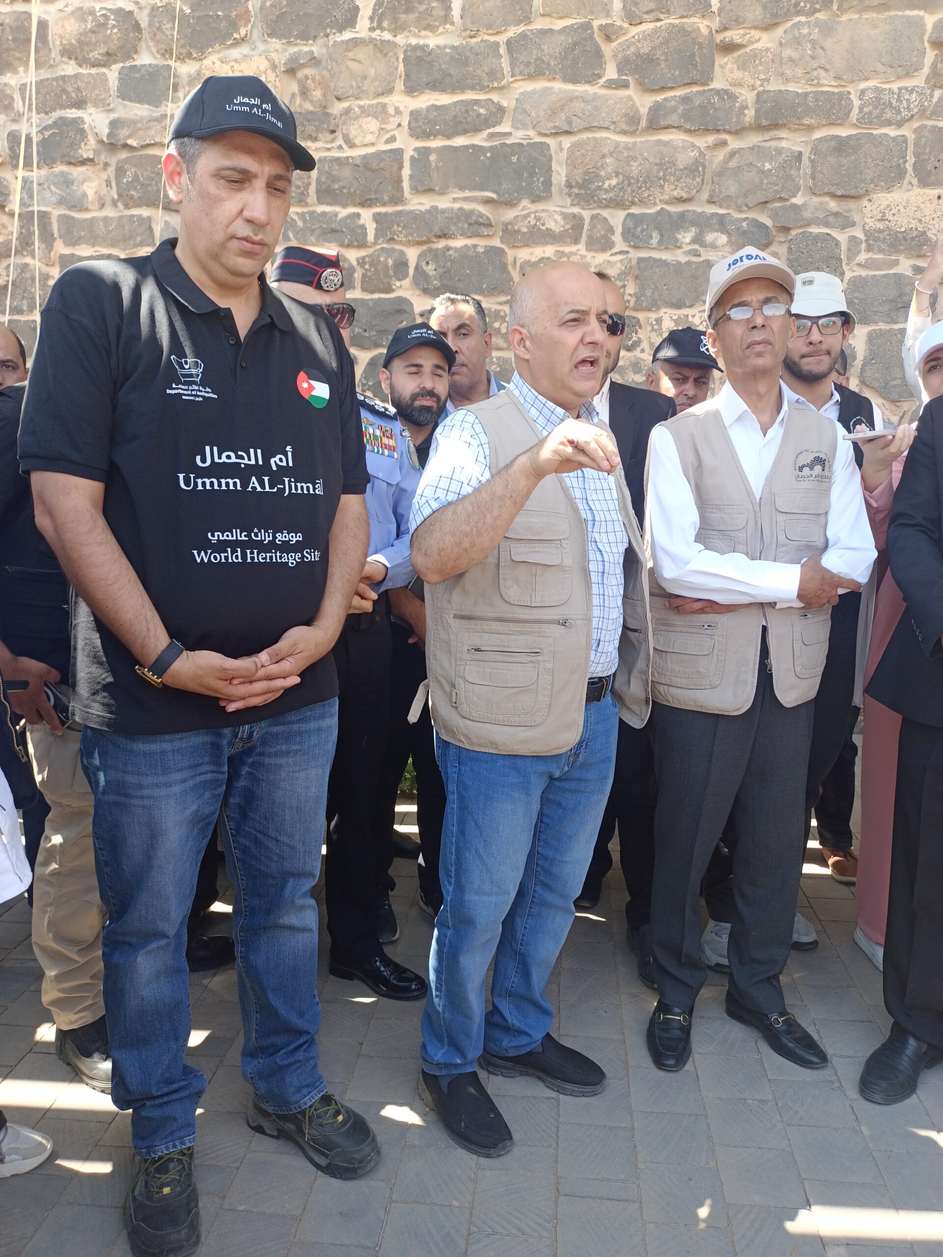 جولة إعلامية إلى موقع "أم الجمال" برفقة وزير السياحة ووزير الاتصال الحكومي ووزيرة الاستثمار(فيديو)