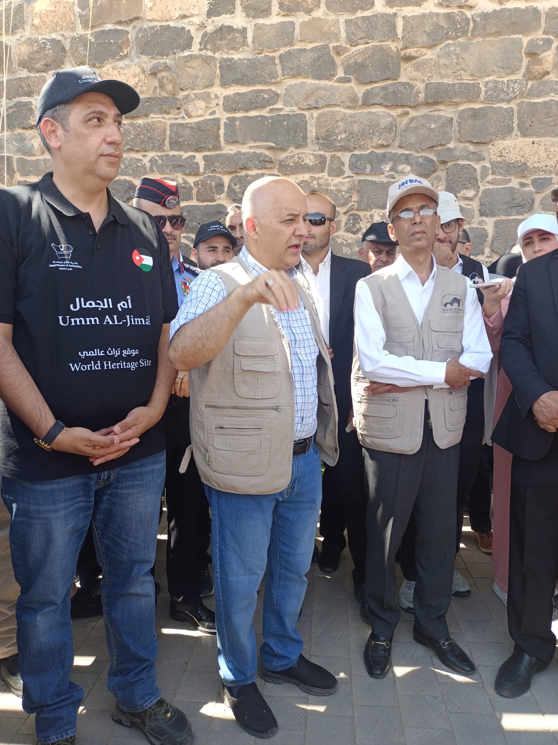 جولة إعلامية إلى موقع "أم الجمال" برفقة وزير السياحة ووزير الاتصال الحكومي ووزيرة الاستثمار(فيديو)