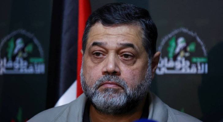 رغم إصرار الجيش الاسرائيلي على اغتيال محمد الضيف .. أسامة حمدان يؤكد : الضيف على قيد الحياه