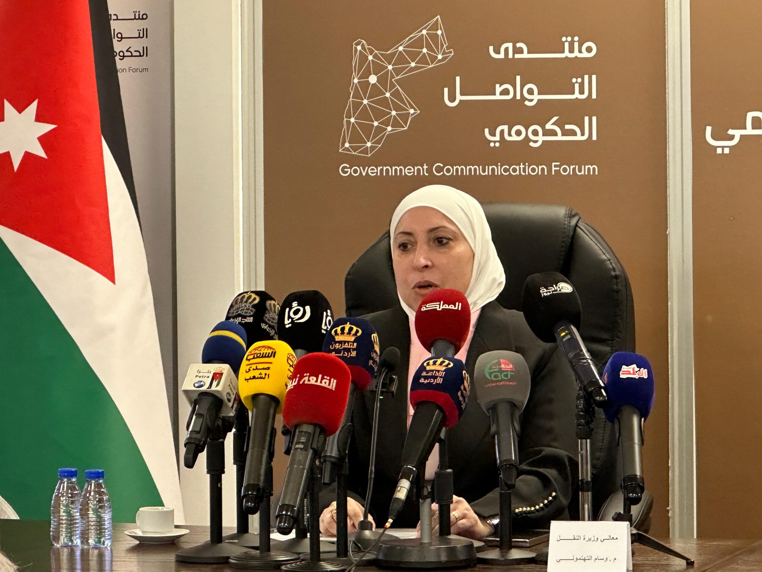 إنجازات وتحديات قطاع النقل في الأردن: الوزيرة التهتموني تكشف الأرقام والمشاريع المستقبلية