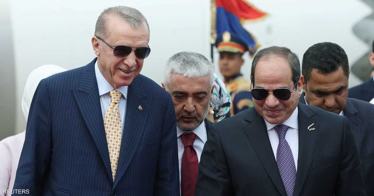 السيسي في تركيا في أول زيارة على مستوى رئاسي منذ 12 عاماً
