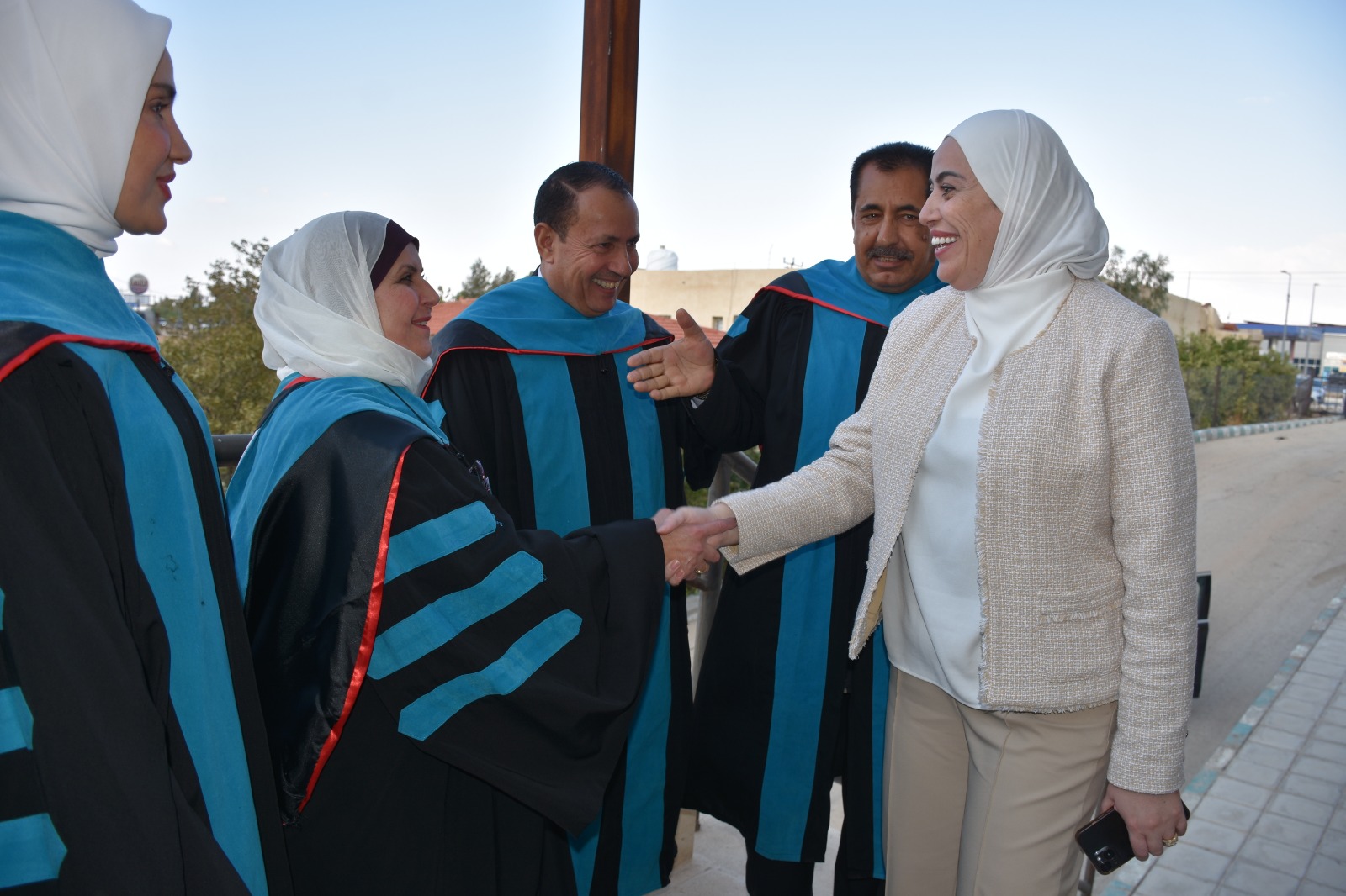 وزيرة التنمية الاجتماعية ترعى احتفال جامعة جدارا بتخريج الفوج "13" من طلبتها